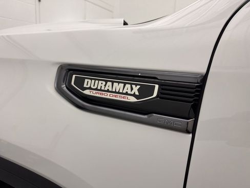 Used 2022 GMC Sierra 1500 AT4 w/ AT4 Preferred Package AWD/4WD image 10