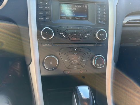 Used 2014 Ford Fusion SE w/ Equipment Group 202A image 17