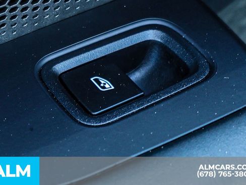 Used 2022 Porsche Taycan 4S image 54