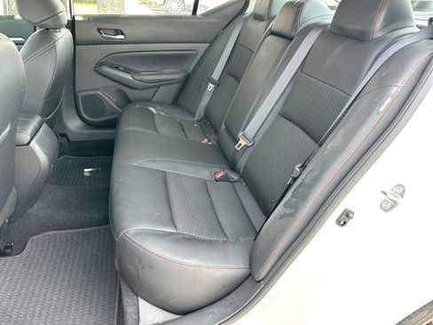 Used 2025 Nissan Altima 2.5 SR FWD image 23