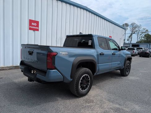 Used 2026 Toyota Tacoma TRD Sport AWD/4WD image 8