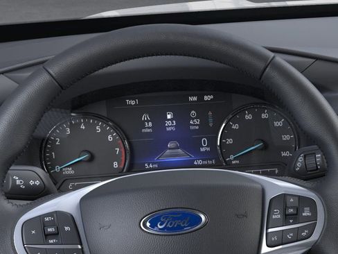 Used 2024 Ford Explorer XLT w/ Equipment Group 202A image 14
