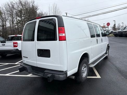 Used 2024 Chevrolet Express 2500 w/ Driver Convenience Package image 3