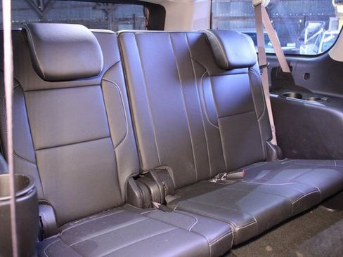 Used 2017 GMC Yukon XL SLT image 16