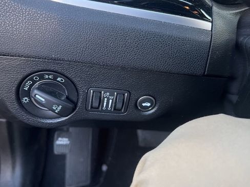 Used 2022 Chrysler 300 S image 20