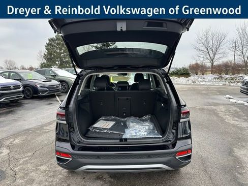 New 2026 Volkswagen Taos SEL image 31