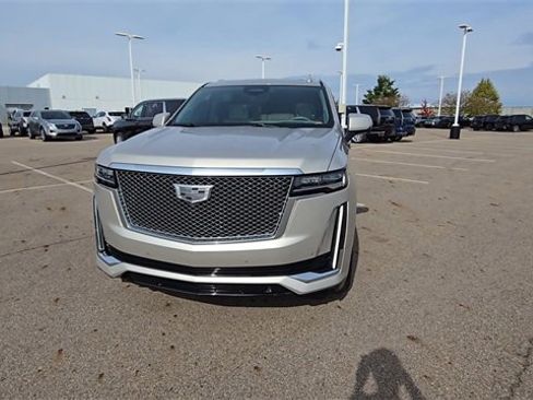 Certified 2023 Cadillac Escalade ESV Premium Luxury Platinum w/ LPO, Radiant Package image 3