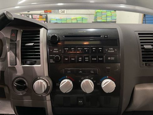 Used 2012 Toyota Tundra 4x4 Double Cab w/ Tow Pkg image 28