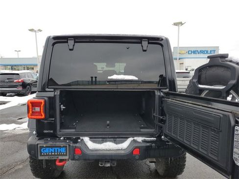 Used 2024 Jeep Wrangler Unlimited Rubicon image 25