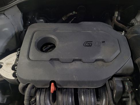 Used 2018 Hyundai Santa Fe Sport w/ 2.4L Value Package 02 image 30