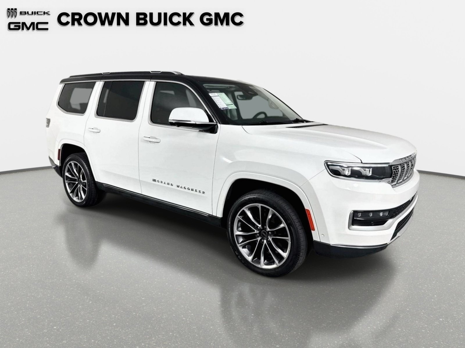 Used 2022 Jeep Grand Wagoneer Series I AWD/4WD image 3