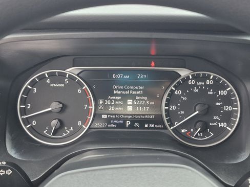Certified 2025 Nissan Rogue S FWD image 32