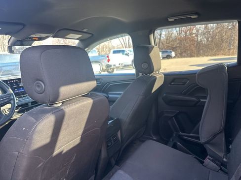 Used 2023 Chevrolet Colorado Trail Boss w/ Technology Package image 11