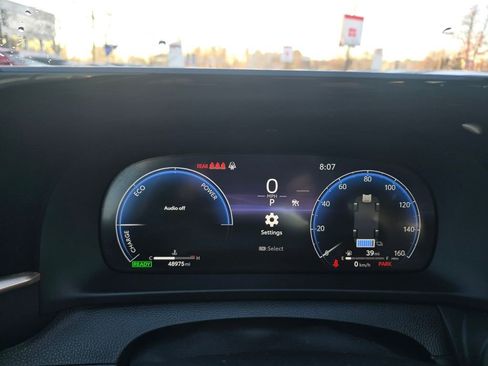 Certified 2023 Toyota Crown Platinum image 21