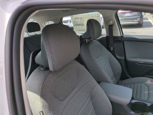 New 2025 Kia K4 EX FWD image 43