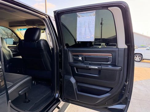 Used 2015 RAM 3500 Laramie w/ Cold Weather Group image 41