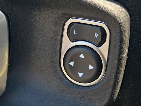 Used 2023 Jeep Wrangler Sport AWD/4WD image 26