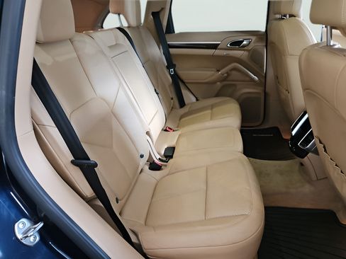 Used 2013 Porsche Cayenne S AWD/4WD image 24