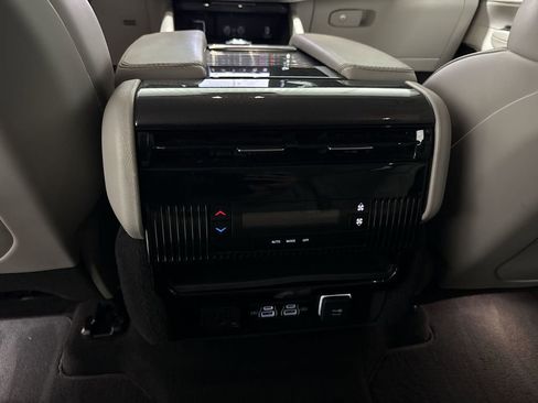 Used 2022 Jeep Wagoneer Series I image 22