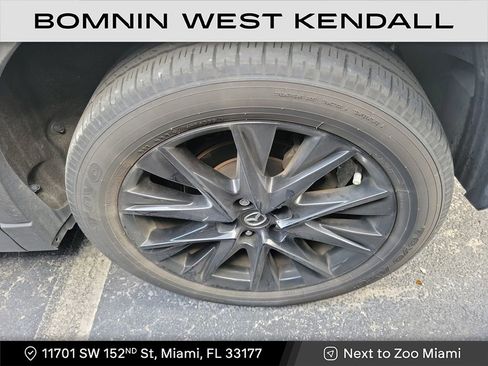 Used 2023 MAZDA CX-5 Carbon Edition image 3