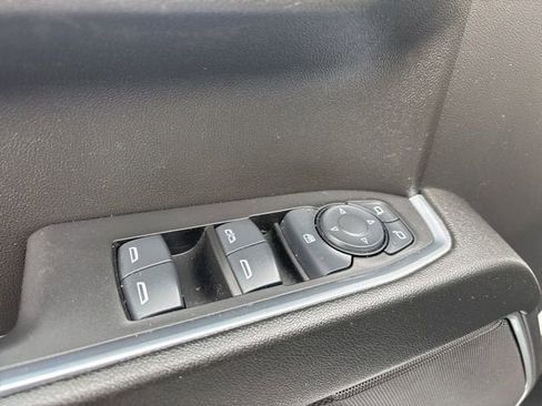 Used 2025 Chevrolet Silverado 1500 LT image 11
