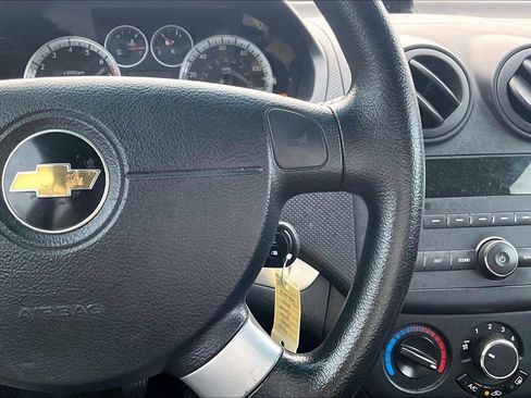 Used 2010 Chevrolet Aveo5 LS image 8
