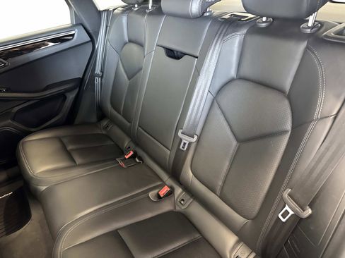 Used 2020 Porsche Macan S AWD/4WD image 14