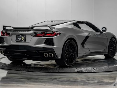 Used 2022 Chevrolet Corvette Stingray Preferred Cpe w/ Z51 Performance Package RWD image 22