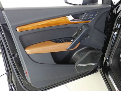 Used 2023 Audi Q5 2.0T Premium Plus w/ Premium Plus Package image 11