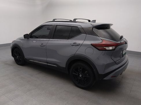 Used 2021 Nissan Kicks SR w/ Interior Electronics Package FWD image 3