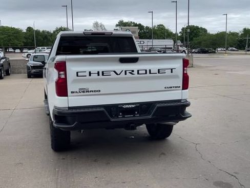 Used 2026 Chevrolet Silverado 1500 Custom Trail Boss w/ LPO, Dark Essentials Package AWD/4WD image 7