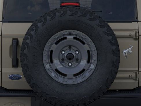 New 2025 Ford Bronco Badlands image 25