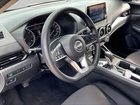 Used 2025 Nissan Sentra SV FWD image 18