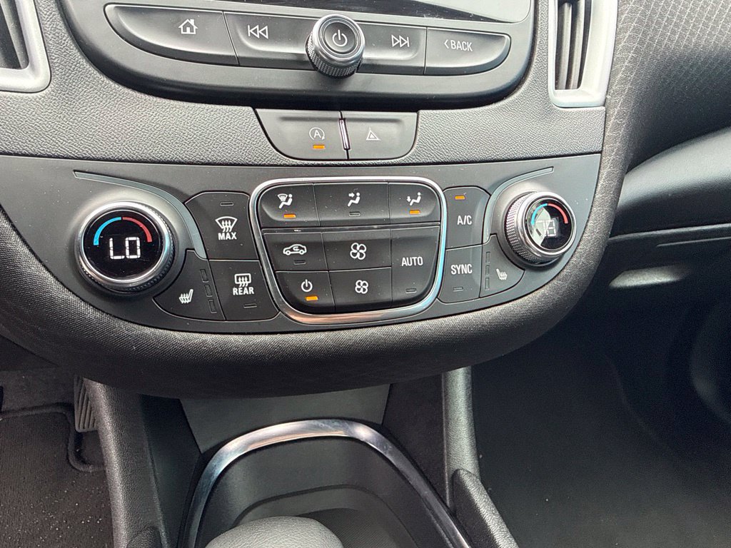 Used 2024 Chevrolet Malibu LT FWD image 30