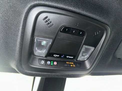 Certified 2023 Chevrolet Traverse LT image 16