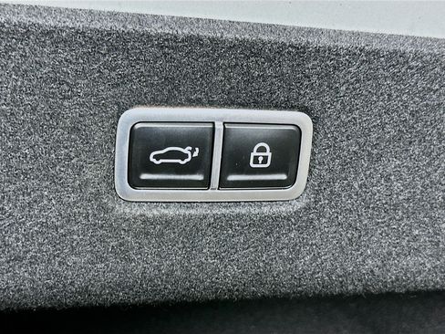 Used 2024 Hyundai Ioniq 6 SEL RWD image 29