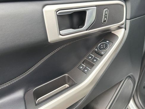 Used 2023 Ford Explorer XLT w/ Equipment Group 202A image 12