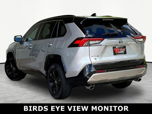 Used 2023 Toyota RAV4 XSE AWD/4WD image 4