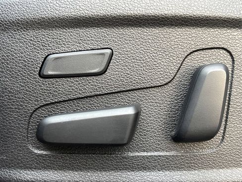 Used 2022 Kia Telluride SX w/ SX Prestige Package image 37