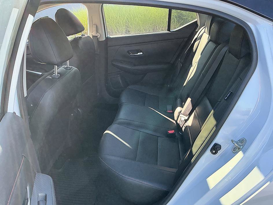 Certified 2025 Nissan Sentra SR w/ SR Premium Package FWD image 23