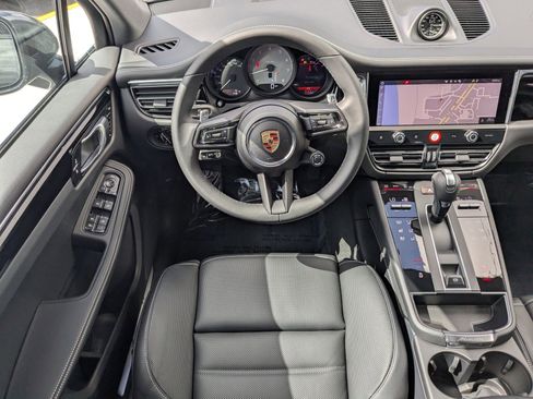 New 2025 Porsche Macan S image 16