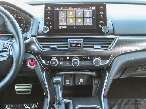 Used 2018 Honda Accord Sport image 14