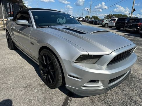 Used 2013 Ford Mustang GT Premium w/ Electronics Pkg RWD image 5