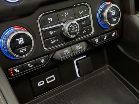 Used 2023 GMC Yukon AT4 image 25