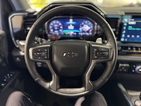 Used 2025 Chevrolet Silverado 1500 LT Trail Boss w/ LT Trail Boss Premium Package image 6