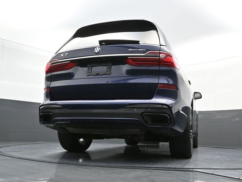Used 2022 BMW X7 xDrive40i w/ M Sport Package image 29