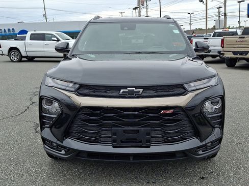 Used 2023 Chevrolet TrailBlazer RS w/ Sun and Liftgate Package image 2
