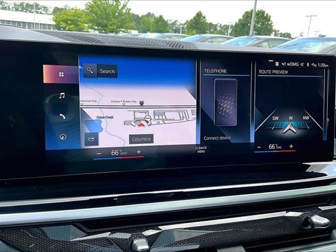 Used 2023 BMW X7 xDrive40i w/ M Sport Package AWD/4WD image 36