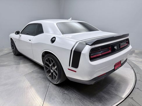 Used 2016 Dodge Challenger R/T Scat Pack w/ Leather Interior Group RWD image 7