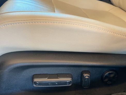 Used 2022 Honda Accord Touring image 23